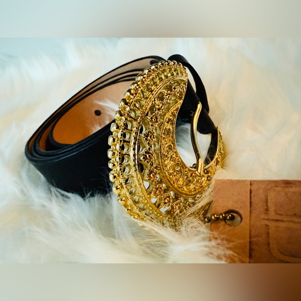 Black Leather Belt with Ornate Gold Statement Buckle - Picture 3 of 6